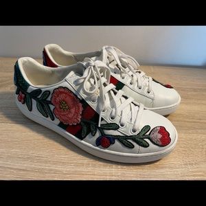 Authentic Gucci Floral Embroidered Ace Sneakers